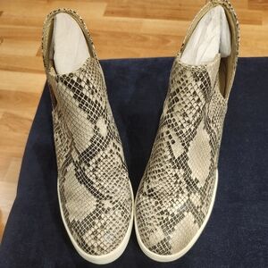 MIA Snakeskin Pattern Wedge Sneakers - Tan and Black Women's Size 7